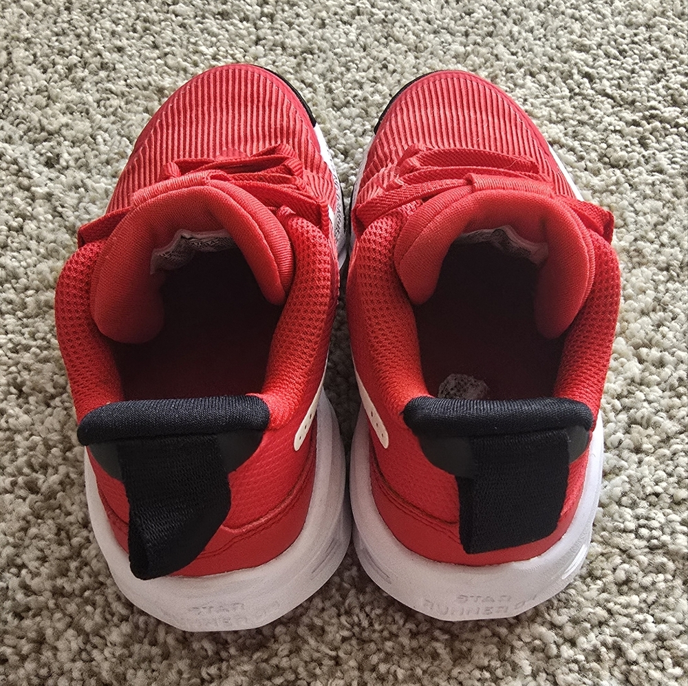 Boys Red and White Nike Sneakers - Picture 5 of 7